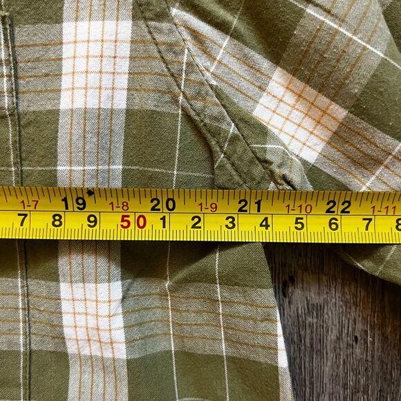 Timberland Men’s Short Sleeve Plaid Button Down Shirt Size medium - Picture 8 of 8